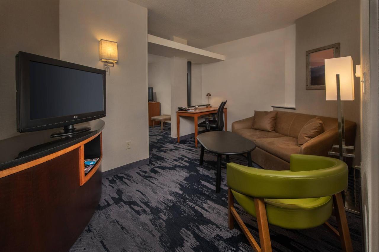 Fairfield And By Marriott 3*
